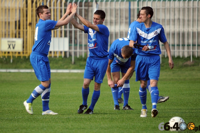 5/38 
Stilon Gorzów - Vitrosilicon Iłowa 1:1 (1:1)