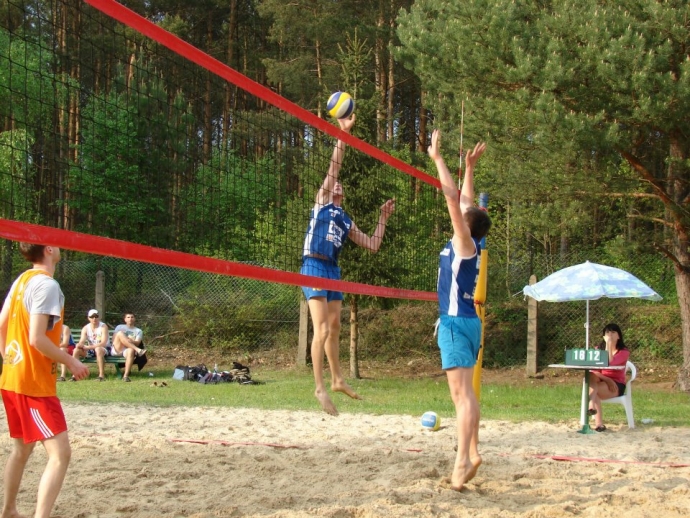 30/40 3 Maja - Turniej siatkówki plażowej - Nierzym