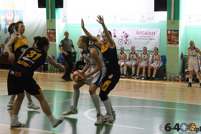 13/42 AZS PWSZ Gorzów - VBW GTK Gdynia 60:69 