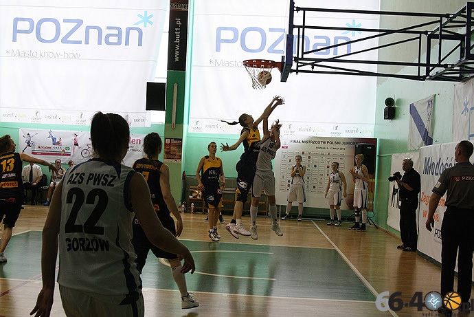 15/42 AZS PWSZ Gorzów - VBW GTK Gdynia 60:69 