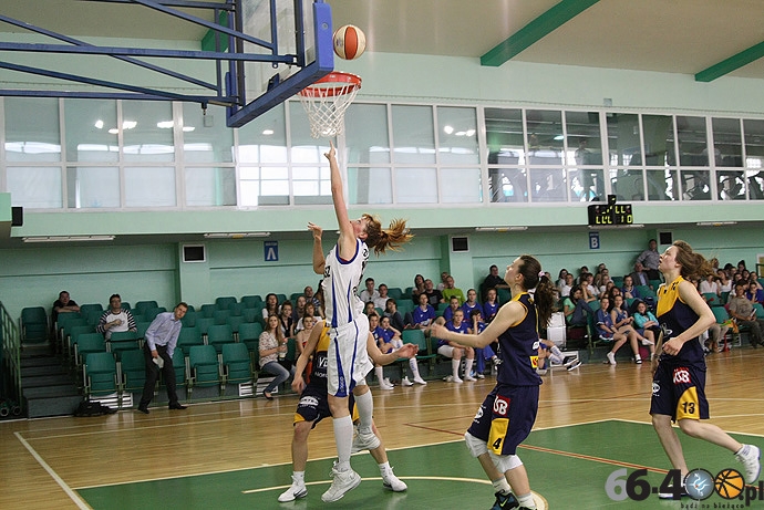 21/42 AZS PWSZ Gorzów - VBW GTK Gdynia 60:69 