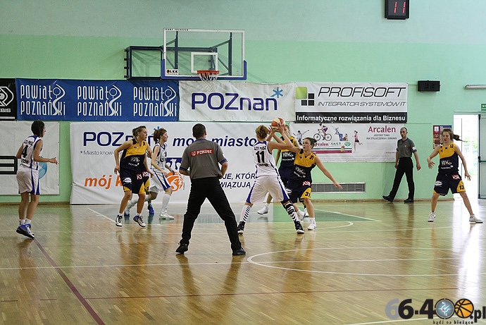 40/42 AZS PWSZ Gorzów - VBW GTK Gdynia 60:69 