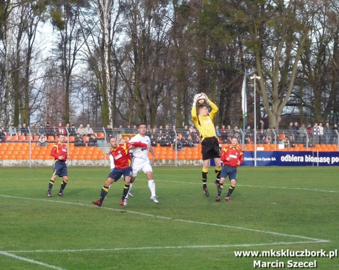 35/58 MKS Kluczbork - GKP Gorzów 3:2 (1:2)