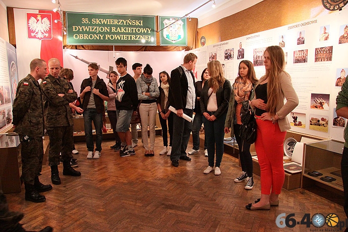 4/15 Skwierzyna: Wizyta uczniów Ekonomika w Skwierzyńskiej Jednostce