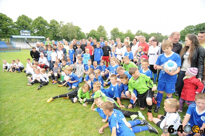 61/70 Niebiesko-biały Dzień Dziecka