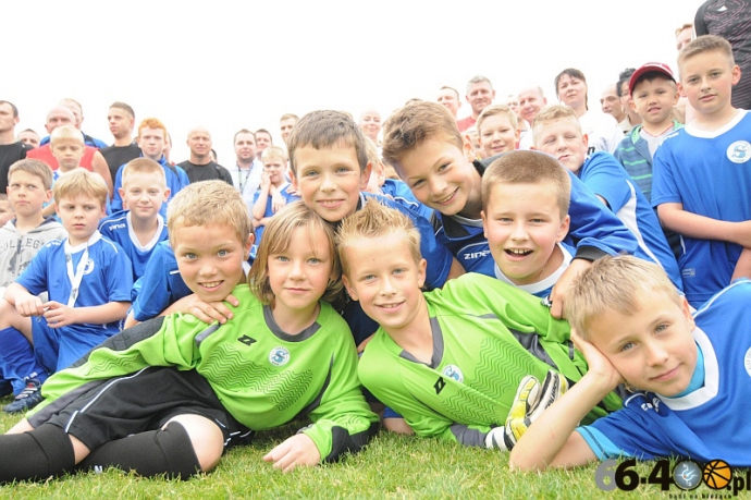 62/70 Niebiesko-biały Dzień Dziecka