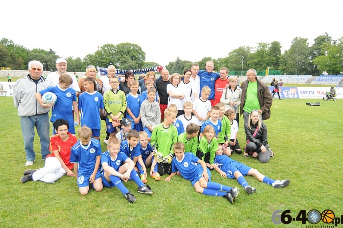 67/70 Niebiesko-biały Dzień Dziecka