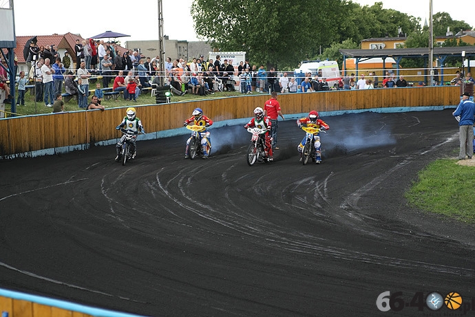 66/82 Puchar Polski Par Klubowych na mini żużlu 