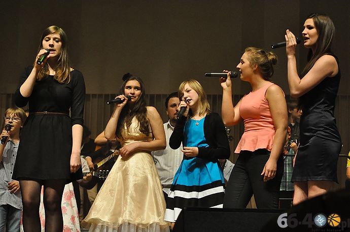 60/68 Zakończenie roku szkolnego w Prywatnej Szkole Muzycznej Huberta Zbiorczyka