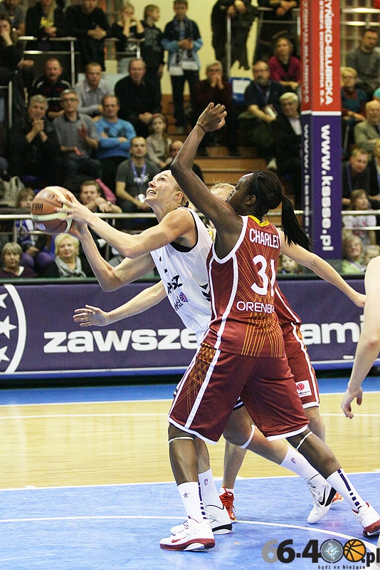 17/42 KSSSE AZS PWSZ Gorzów - Nadezhda Orenburg 76:73