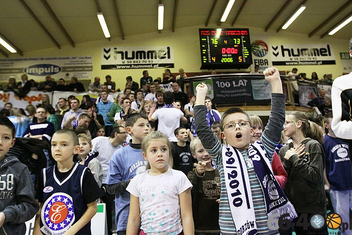 38/42 KSSSE AZS PWSZ Gorzów - Nadezhda Orenburg 76:73