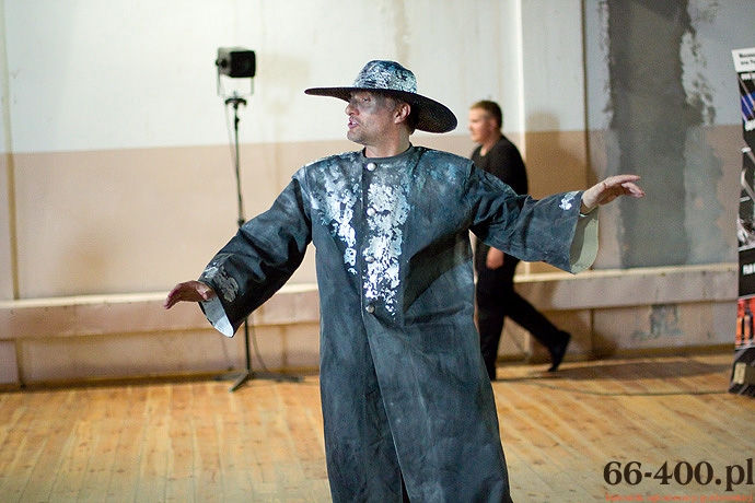 16/29 Łośno: Lato w teatrze z pokazem ubiegłorocznego spektaklu