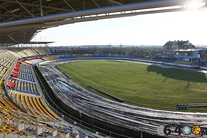 8/18 Przebudowa stadionu im. Edwarda Jancarza 25.11.2010