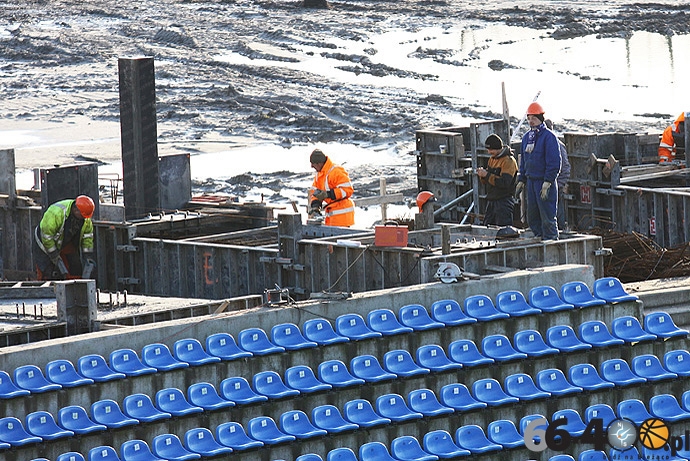 13/18 Przebudowa stadionu im. Edwarda Jancarza 25.11.2010