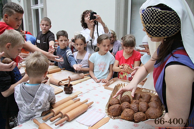 10/20 Gorzów: Świat Toruńskiego Piernika i warsztaty wypieku piernika w Muzeum Lubuskim