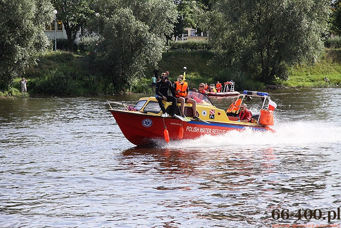 11/29 Gorzów:  Ćwiczenia ratownicze służb mundurowych na Warcie
