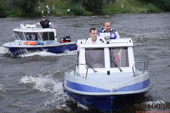 25/29 Gorzów:  Ćwiczenia ratownicze służb mundurowych na Warcie