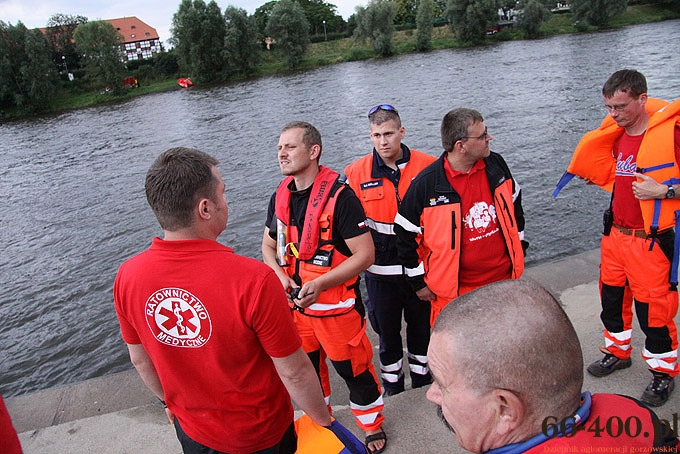 29/29 Gorzów:  Ćwiczenia ratownicze służb mundurowych na Warcie