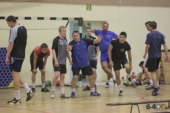 11/17 Szczypiorniści rozpoczęli przygotowania