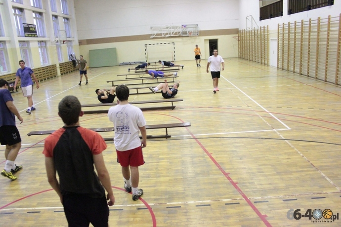 16/17 Szczypiorniści rozpoczęli przygotowania