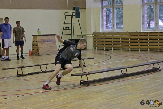 17/17 Szczypiorniści rozpoczęli przygotowania