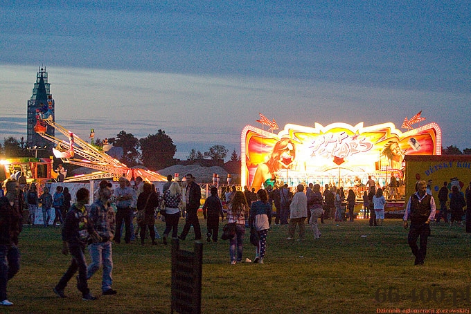 13/16 Deszczno: VI Święto Pieczonego Kurczaka