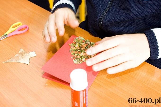 12/16 Gorzów: SP15 - Malowanie Bożonarodzeniowych kartek dla polskich żołnierzy w Afganistanie