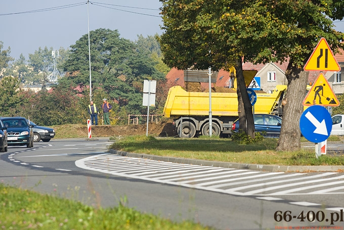 1/7 Gorzów: Zmniejszenie kopca na rondzie Wyszyńskiego