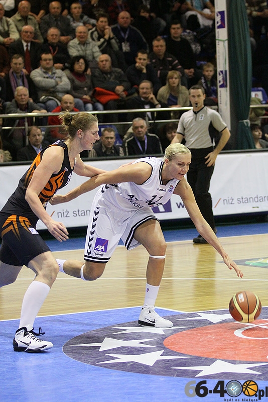 22/40 KSSSE AZS PWSZ Gorzów - Bourges Basket 65:86