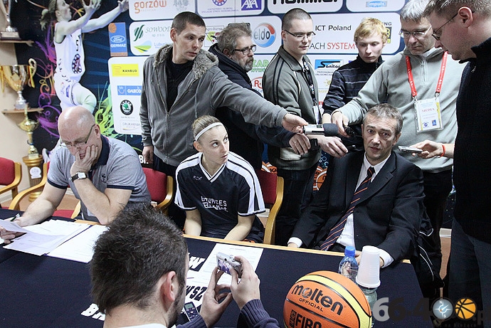 39/40 KSSSE AZS PWSZ Gorzów - Bourges Basket 65:86