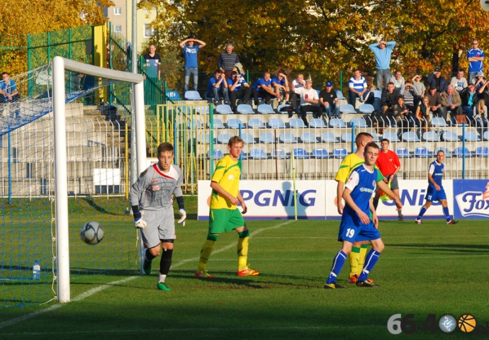 55/88 Stilon Gorzów - Odra Bytom Odrzański 4:0 (2:0)