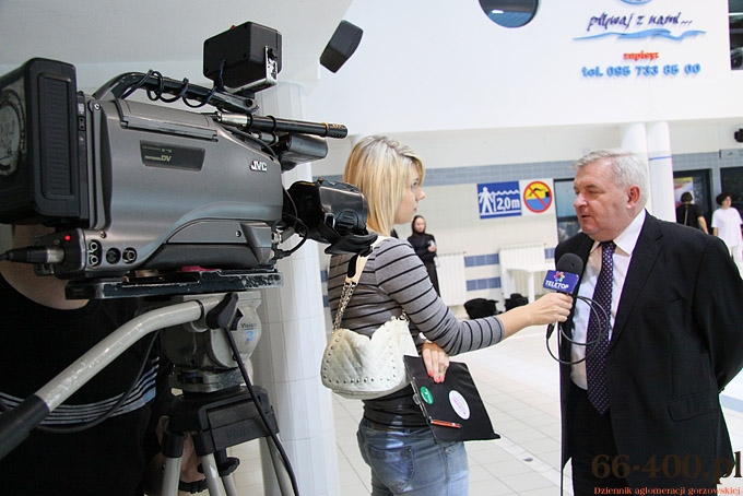 12/38 Gorzów: Pływackie zawody VIP-ów - 