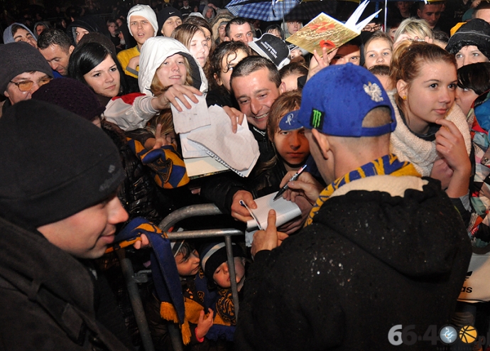 49/55 Powitanie ViceMistrzów DMP 2012