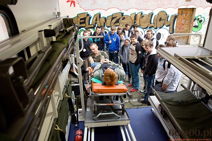 5/11 Gorzów: ZS Elektrycznych - Kurs pomocy przedmedycznej z wojskowymi ratownikami medycznymi z Międzyrzecza