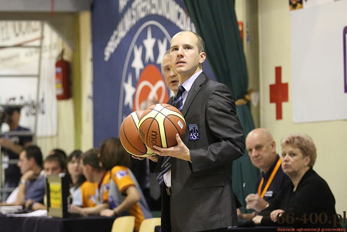 4/40 AZS PWSZ Gorzów - Artego Bydgoszcz 64:69