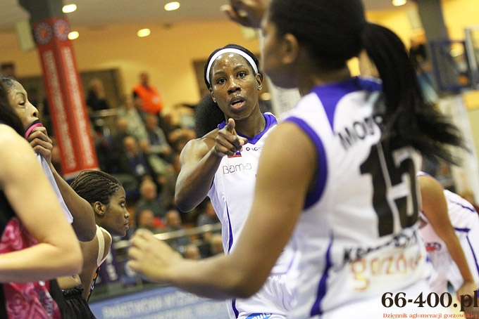 10/40 AZS PWSZ Gorzów - Artego Bydgoszcz 64:69