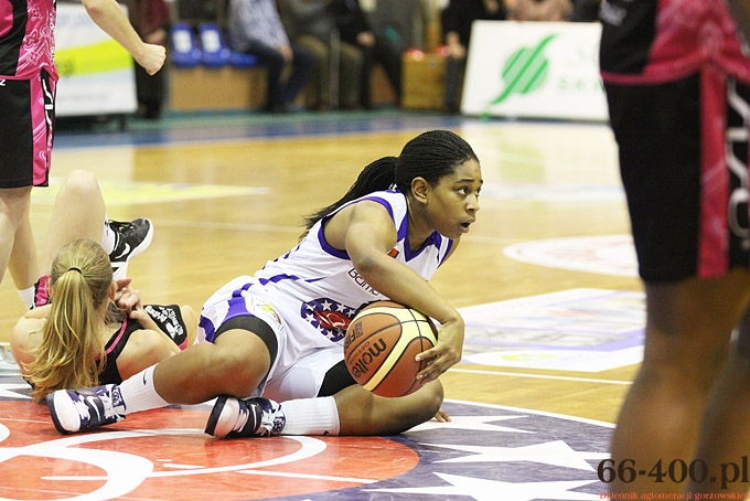 24/40 AZS PWSZ Gorzów - Artego Bydgoszcz 64:69