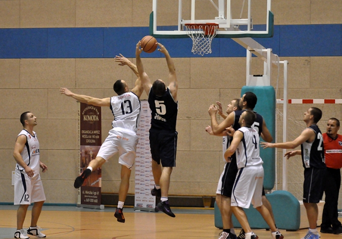 18/47 Ebis Basket GKK Gorzów - Spartakus Jelenia Góra 61:73 (9:10, 11:17, 20:18, 21:28)