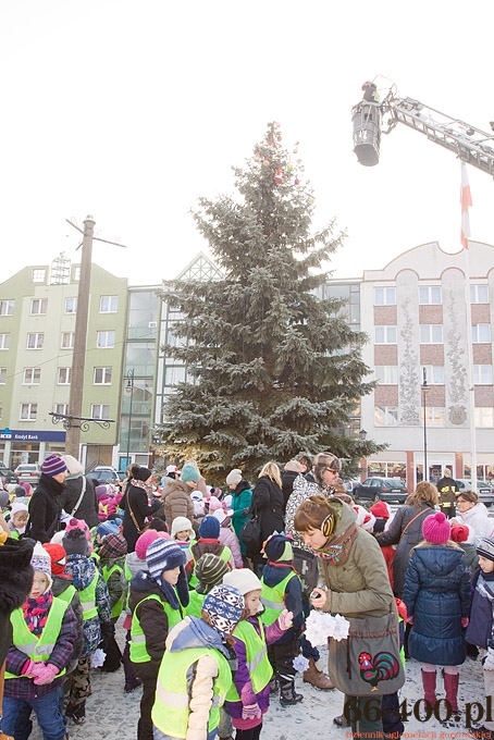 15/16 Gorzów: Przedszkolaki ubrały choinkę