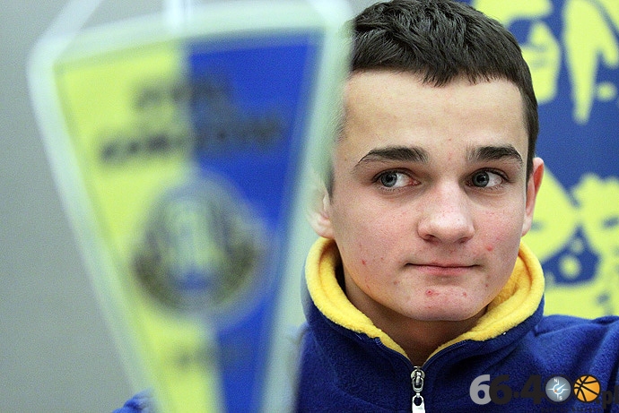 4/20 Nowe kontrakty w Caelum Stal Gorzów