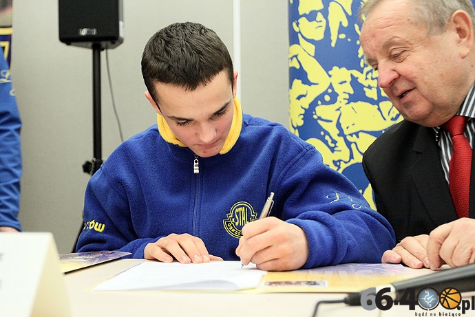 11/20 Nowe kontrakty w Caelum Stal Gorzów