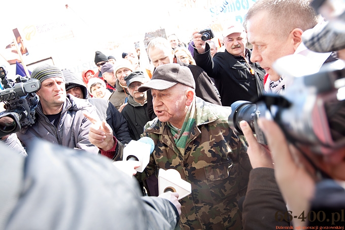16/18 Gorzów: Pikieta Solidarności przed LUW