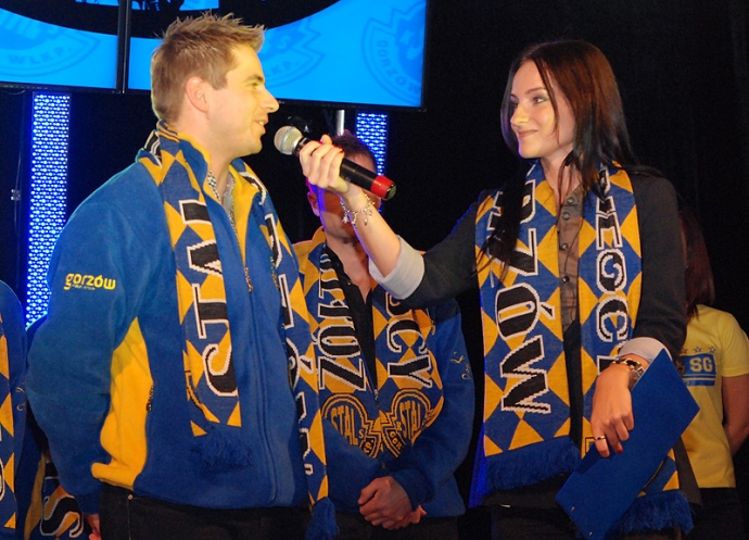 21/25 Prezentacja nowych zawodników w Askanie