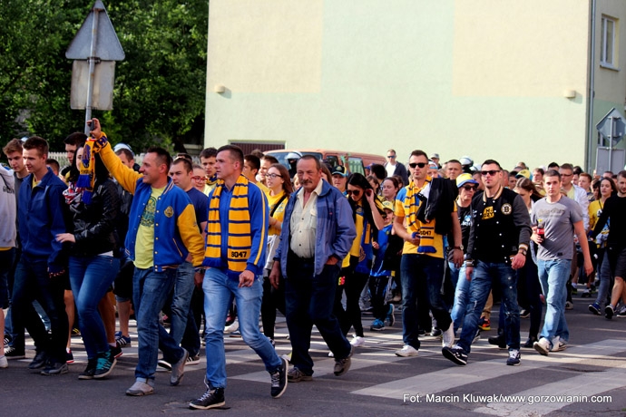 5/8 Derbowy marsz kibiców Stali Gorzów