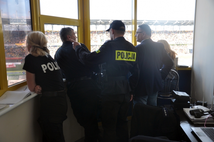 17/24 Derby w obiektywie policji