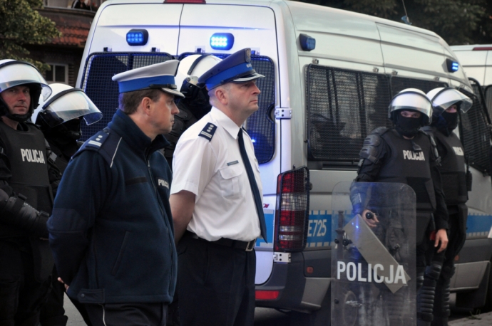 18/24 Derby w obiektywie policji