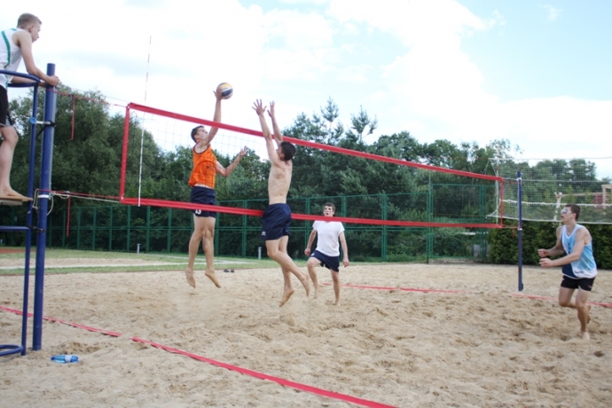 3/4 Wakacje z siatkówką