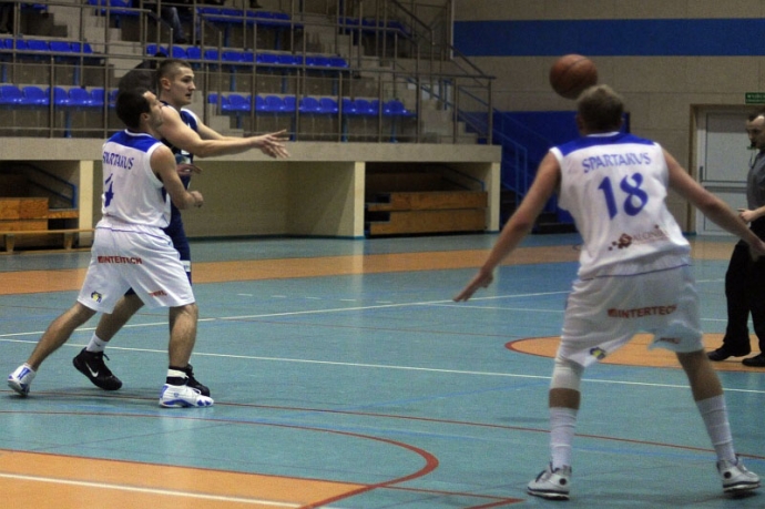 11/29 GKK Gorzów - Spartakus Jelenia Góra 80:77
