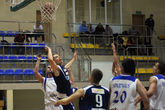 22/29 GKK Gorzów - Spartakus Jelenia Góra 80:77