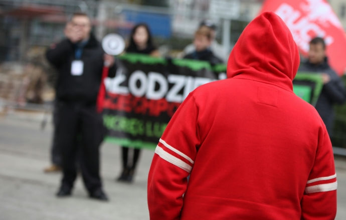 5/7 Pikieta narodowców pod LUW